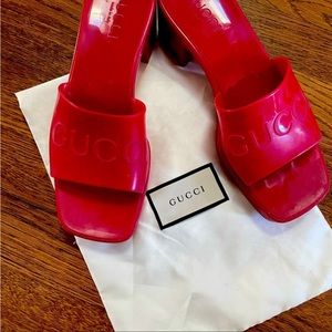 Authentic Gucci logo slides